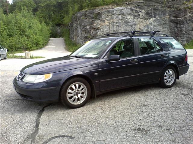 Saab 9-5 2004 photo 2