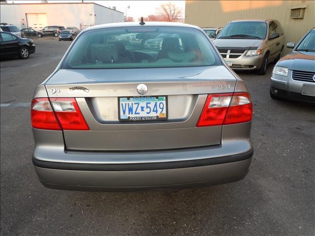 Saab 9-5 2005 photo 2