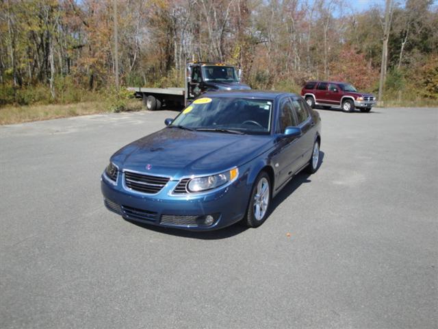 Saab 9-5 2WD Ext Cab 134.0 SLE1 Sedan