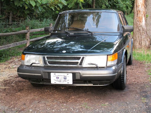 Saab 900 1993 photo 2