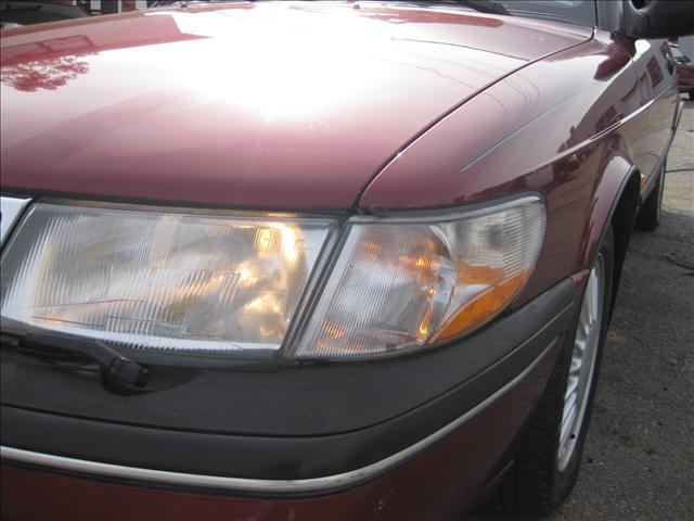 Saab 900 1995 photo 2