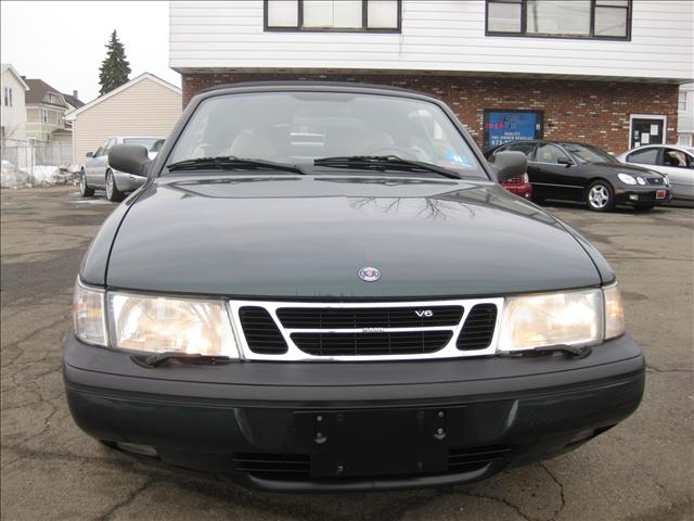 Saab 900 SE Convertible