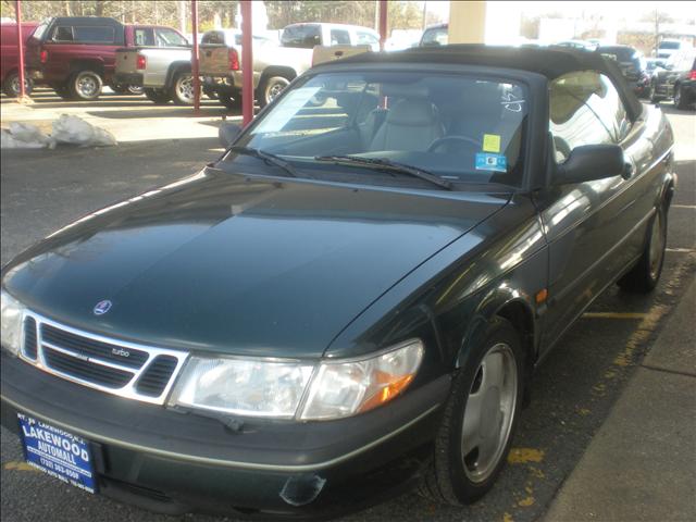 Saab 900 SE Convertible