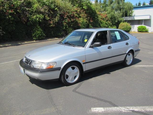 Saab 900 1996 photo 2