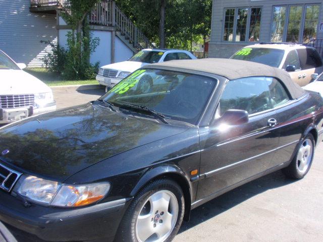 Saab 900 SE Convertible