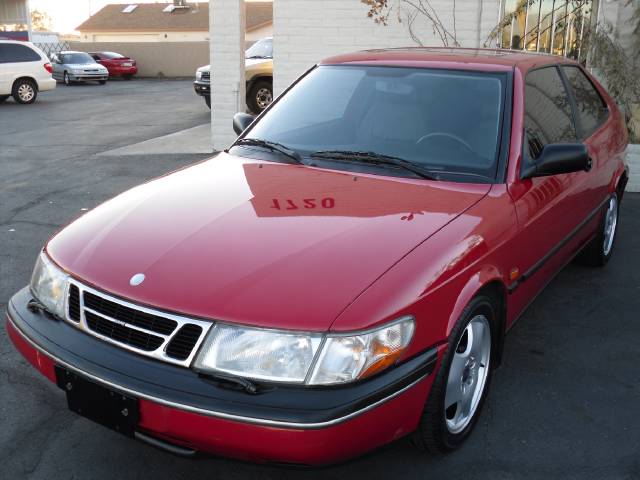 Saab 900 SE Hatchback