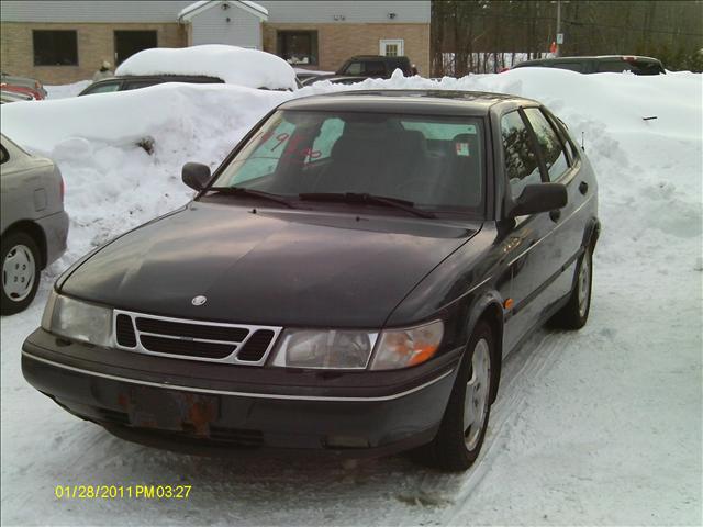 Saab 900 1997 photo 2