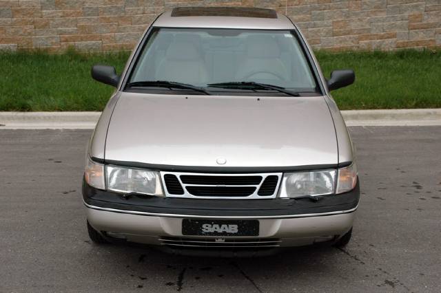 Saab 900 1997 photo 1