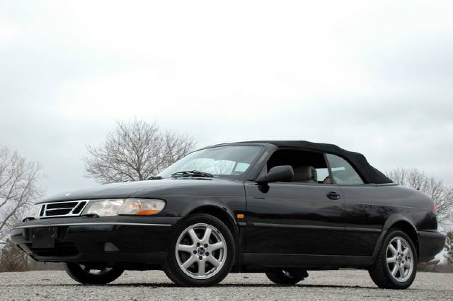 Saab 900 1997 photo 2