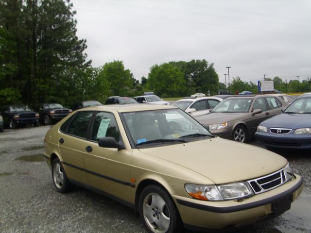 Saab 900 XL 4X4 SLT Hatchback