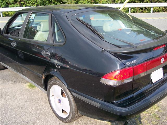 Saab 900 1998 photo 1