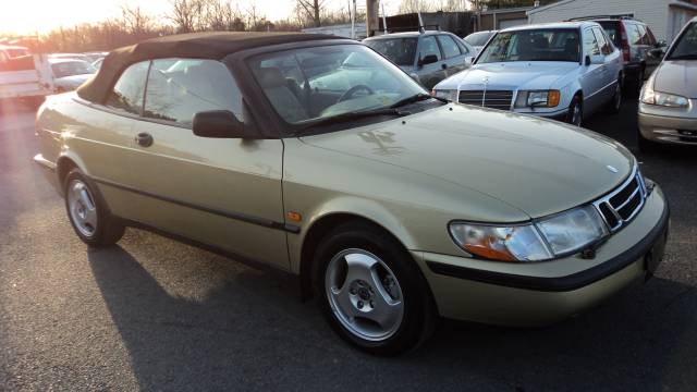 Saab 900 1998 photo 1