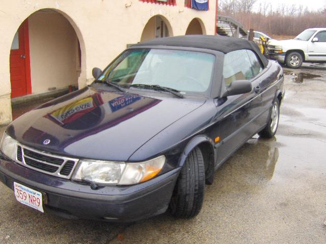 Saab 900 SE Convertible