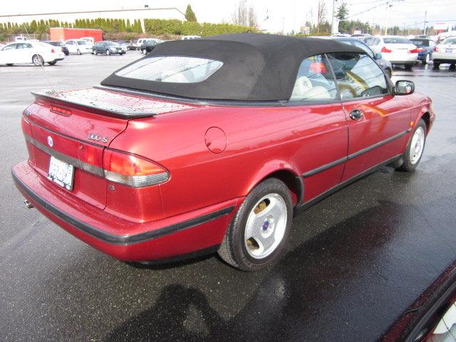 Saab 900 1998 photo 1