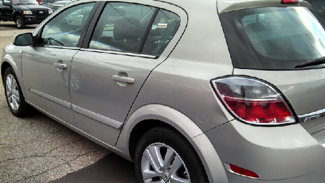 Saturn Astra 2008 photo 2