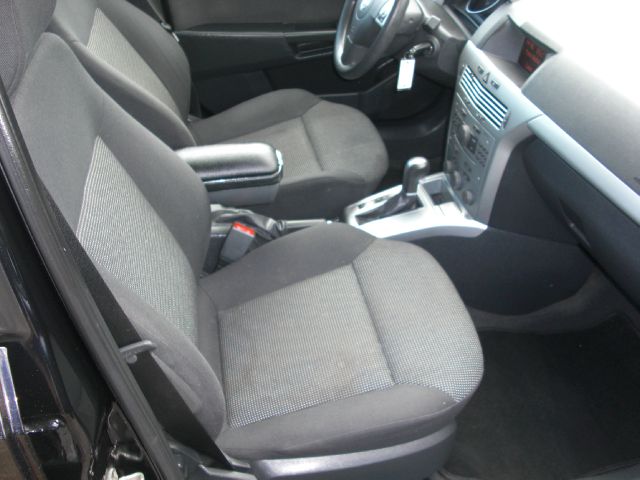 Saturn Astra 2008 photo 1