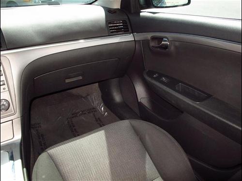 Saturn Aura 2008 photo 1