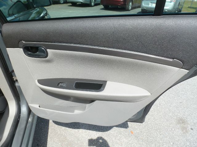 Saturn Aura 2009 photo 14