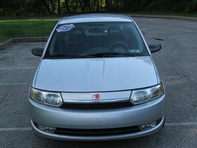 Saturn Ion 2003 photo 1