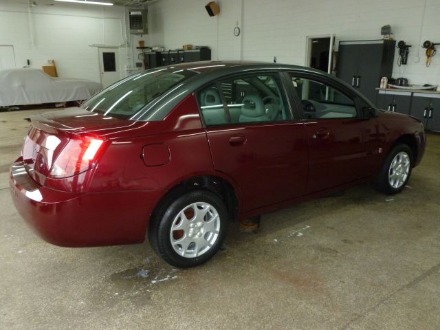 Saturn Ion 2003 photo 18