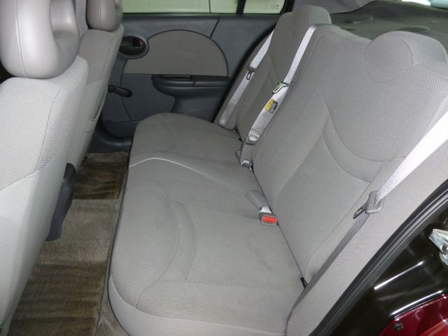 Saturn Ion 2003 photo 21