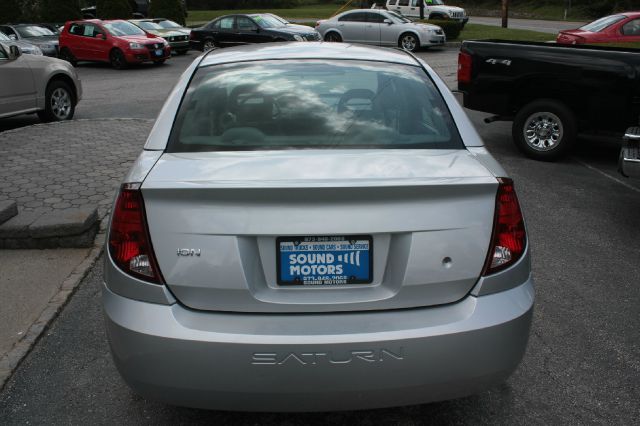 Saturn Ion 2003 photo 2