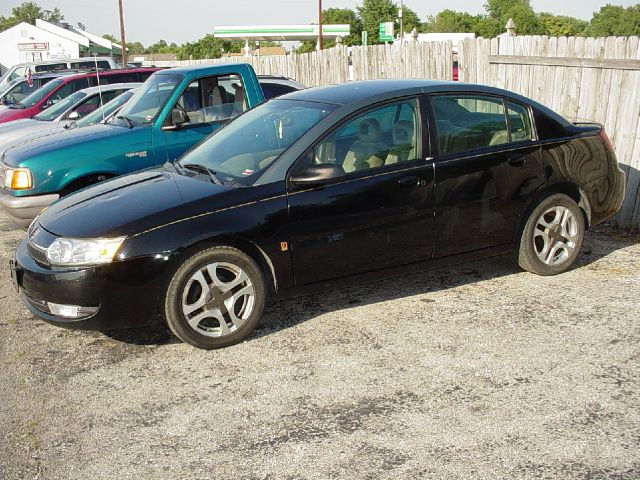 Saturn Ion 2003 photo 2