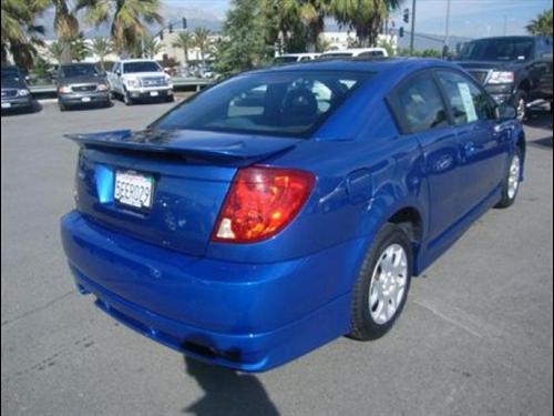 Saturn Ion 2003 photo 2