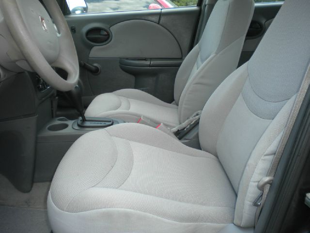 Saturn Ion 2003 photo 5