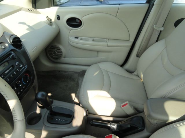 Saturn Ion 2003 photo 9