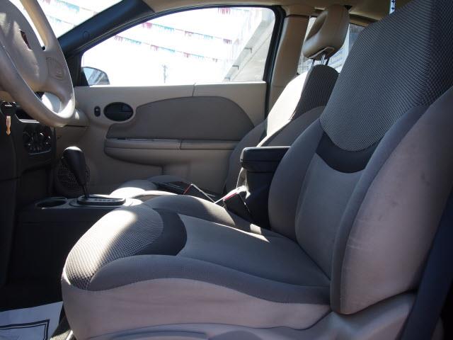 Saturn Ion 2003 photo 17