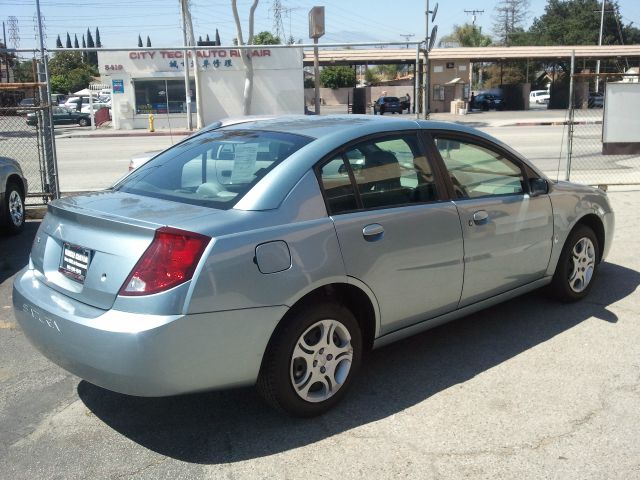 Saturn Ion 2003 photo 4