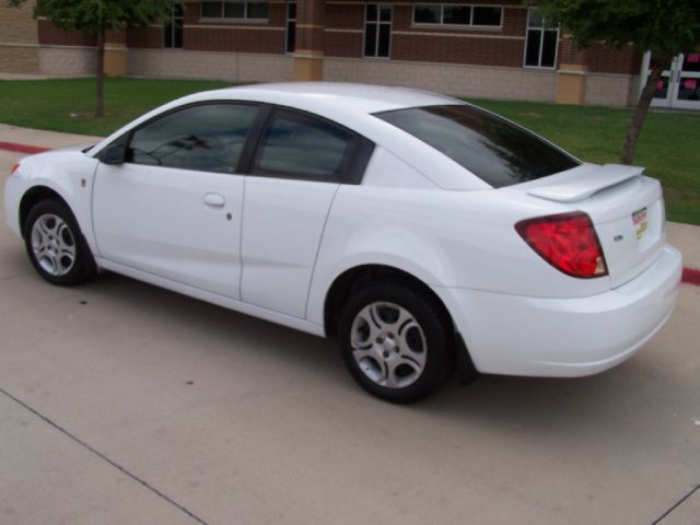 Saturn Ion 2003 photo 3