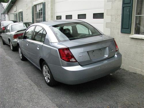 Saturn Ion 2003 photo 2