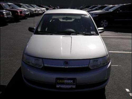 Saturn Ion 2003 photo 1