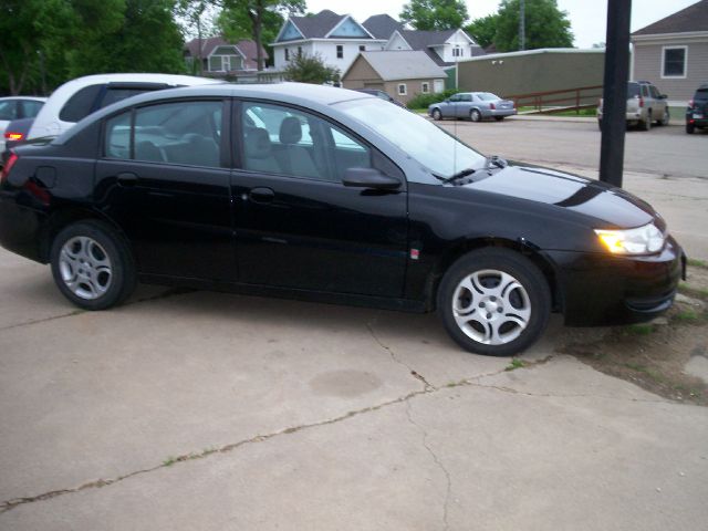 Saturn Ion 2003 photo 3