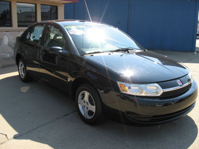 Saturn Ion 2003 photo 2