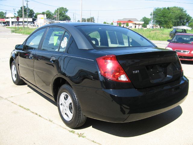 Saturn Ion 2003 photo 4