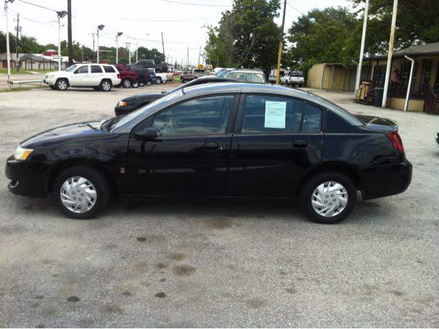 Saturn Ion 2003 photo 4