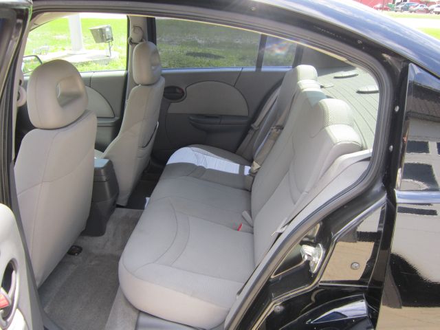 Saturn Ion 2003 photo 11