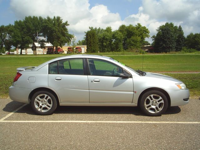 Saturn Ion 2004 photo 3