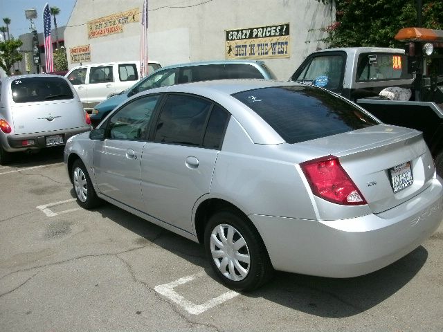 Saturn Ion 2004 photo 1