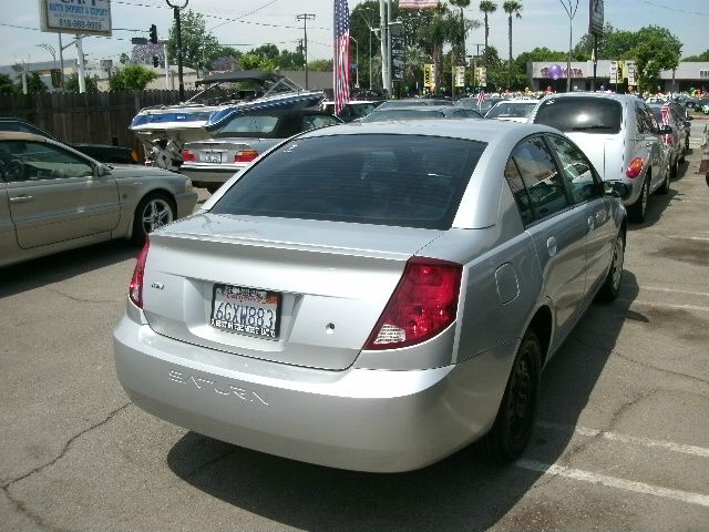 Saturn Ion 2004 photo 2