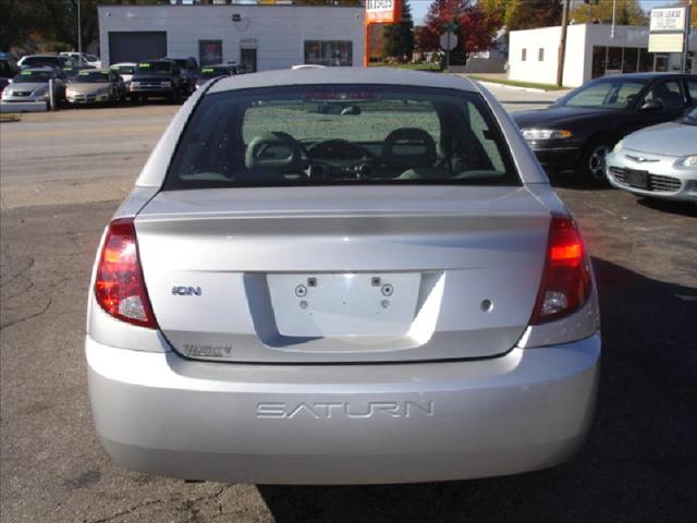 Saturn Ion 2004 photo 4