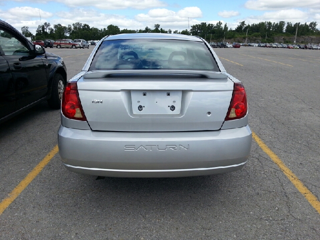 Saturn Ion 2004 photo 2