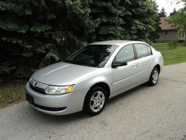 Saturn Ion 2004 photo 1