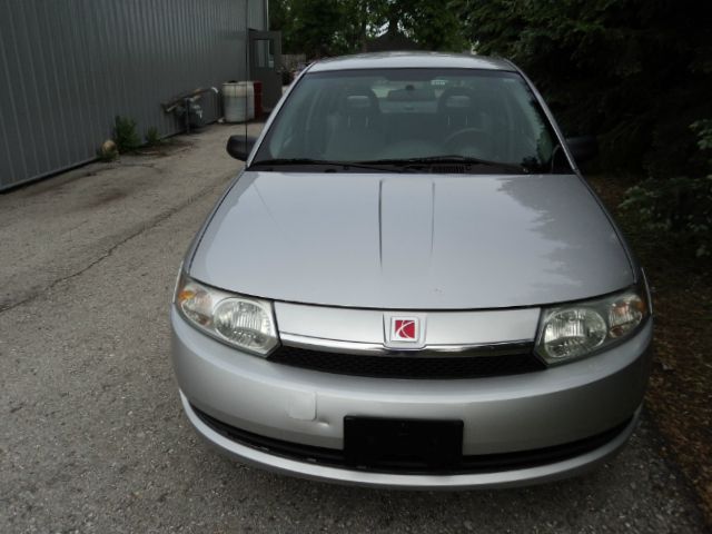 Saturn Ion 2004 photo 2