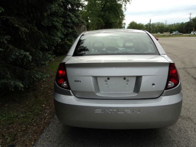 Saturn Ion 2004 photo 3