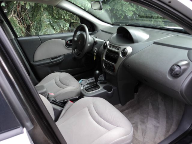 Saturn Ion 2004 photo 6