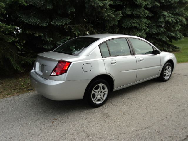 Saturn Ion 2004 photo 9